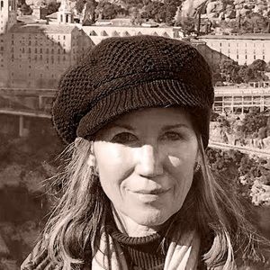 Meet your Posher, Connie